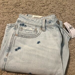 American Eagle Jeans | 4 ShortMom Jeans
